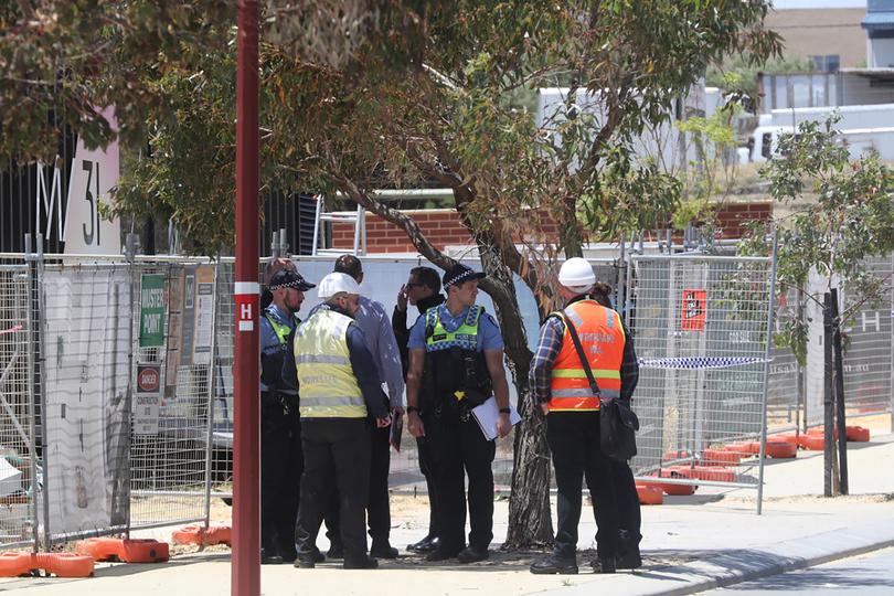 North Coogee: arrêt des travaux appelé après la mort d&rsquo;un ouvrier du chantier dans le sud de Perth, jacquin couvreur