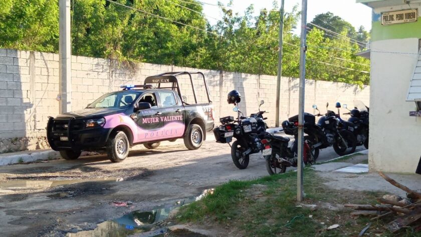 Des voisins signalent un cas de violence domestique dans le quartier Tepeyac de Campeche, jacquin couvreur