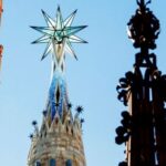 La Sagrada Familia : images de la nouvelle tour de la basilique emblématique en construction depuis 140 ans, jacquin couvreur
